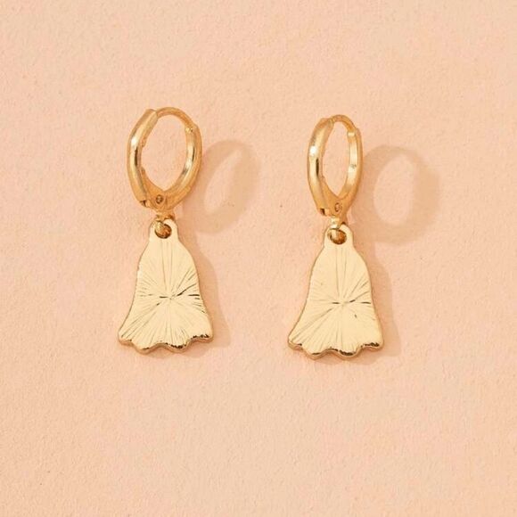 Mini Ghost charm earrings - Picture 5 of 6